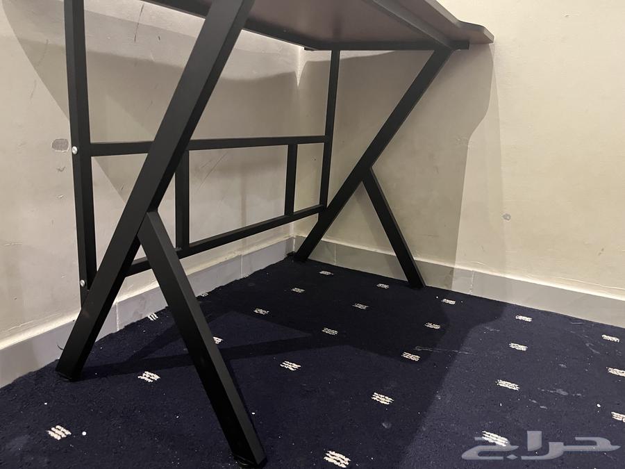 طاوله حرف k علا السوم64493795751553110