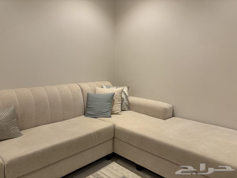 L-shaped sofa64492094482307111