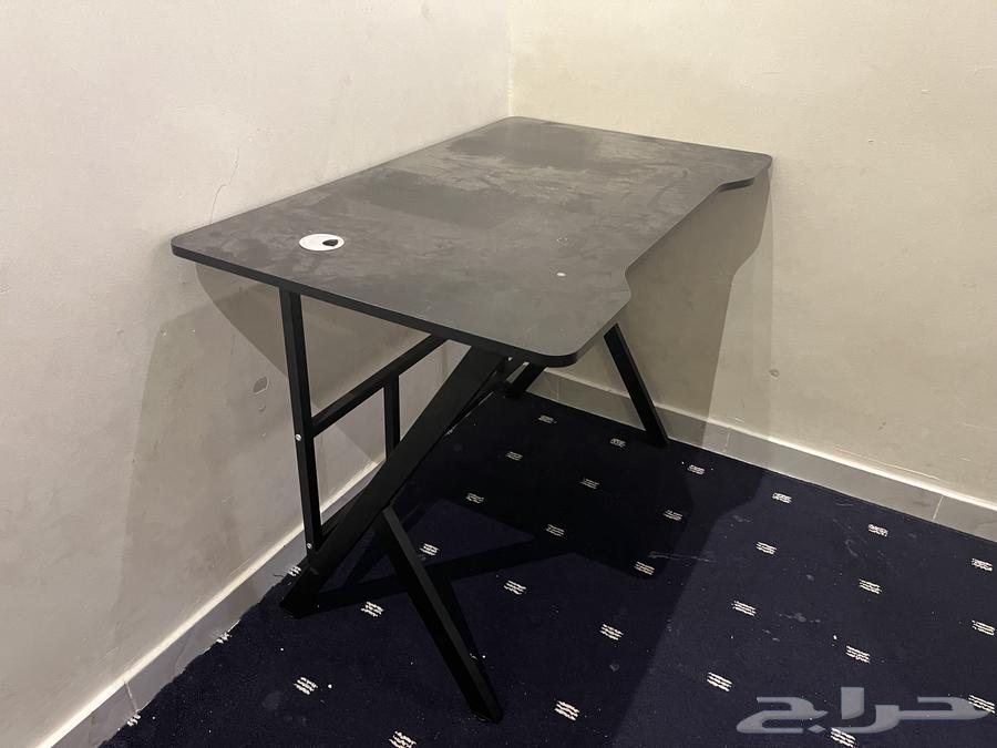 طاوله حرف k علا السوم64493795751553111