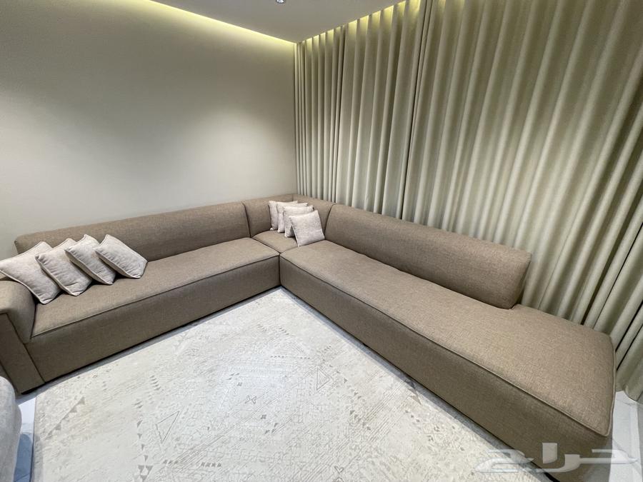 Sofa, curtain, and carpet64490674462210110