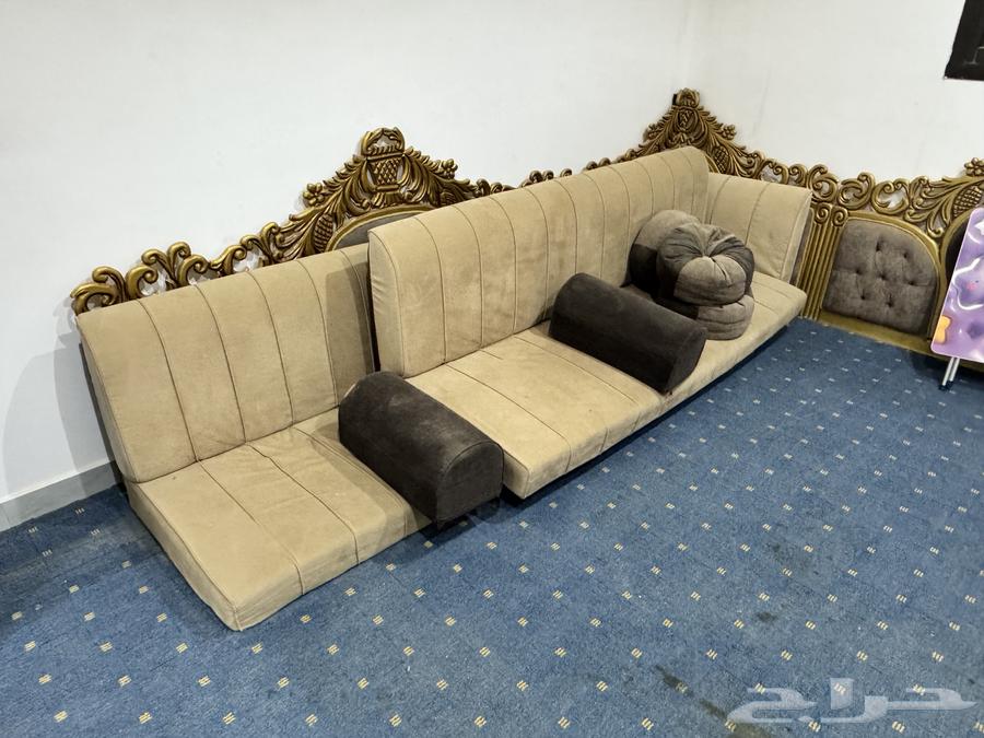 Small sofa64492880926082112