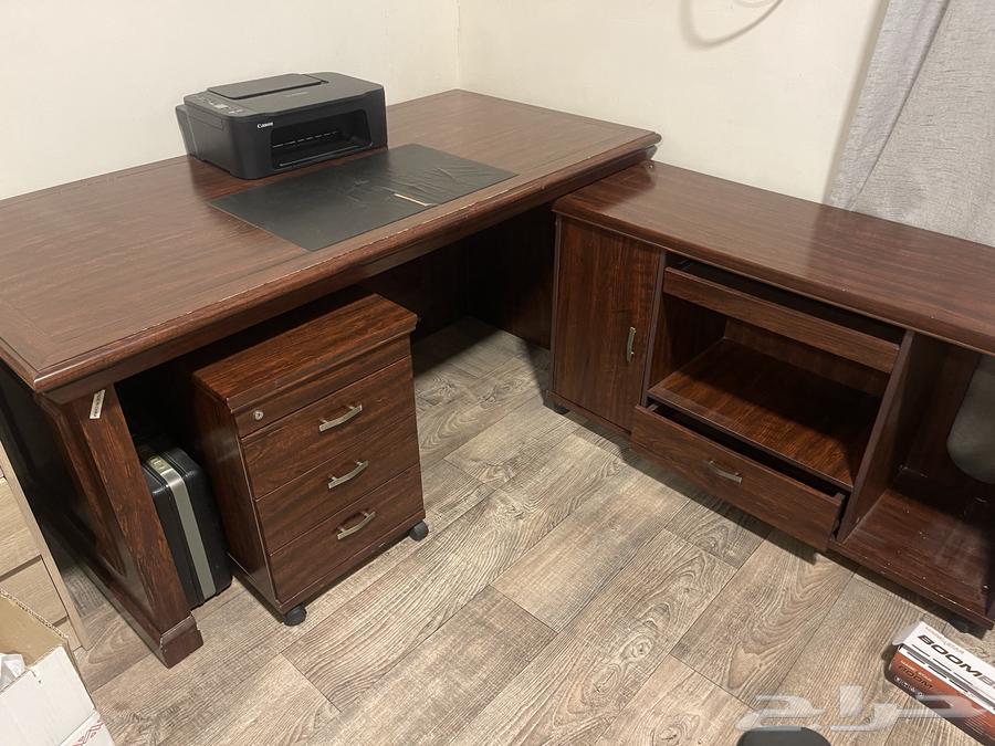 طاوله مكتبيه فاخره64488174005762110