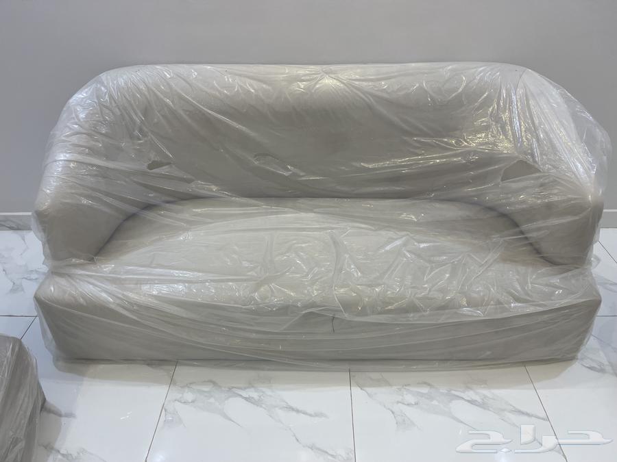 New sofa64494968048898112