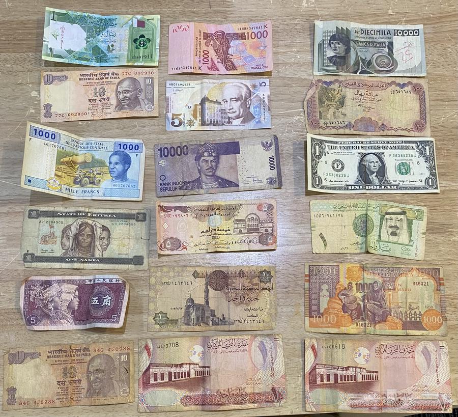 عملات متنوعه للبيع64490220926979110