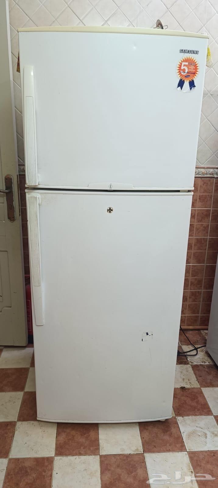 Two refrigerators64492907598337113