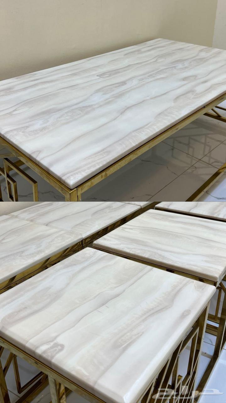 طاولة رخام كبيره وثقيله معاها 6 طاولات خدمه64487373904385110