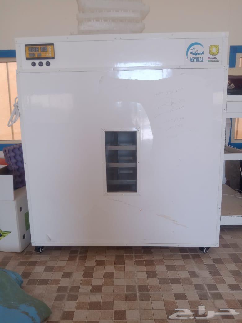 Selling a used incubator with 1408 egg capacity, used twice, like new64488421885569110