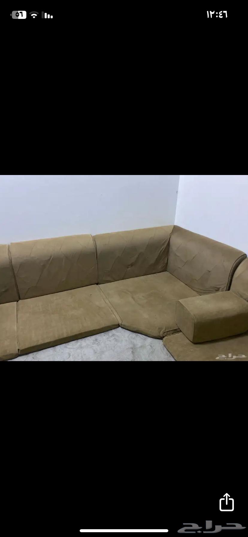 Floor seating set with curtain and gray carpet64489724893313111