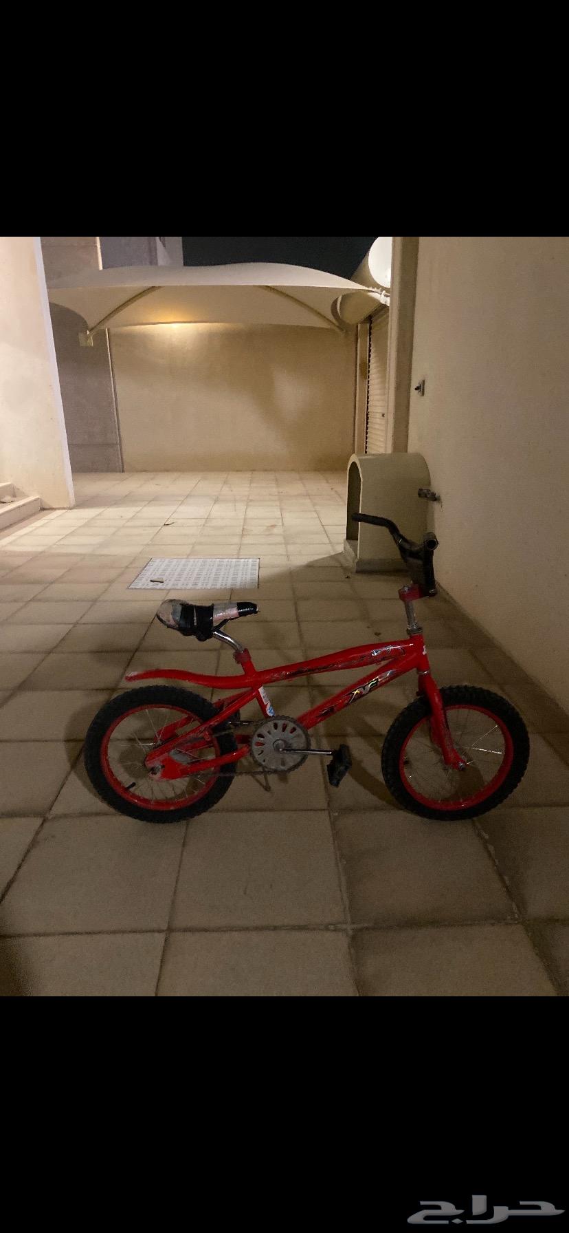 سيكل كوبرا مقاس 16 ما فيه ولا خدش إذا فيه شي رجع لي64494167049858110