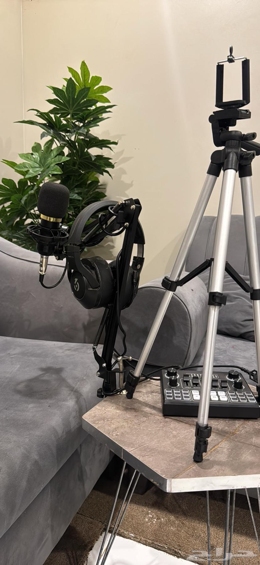 تصوير وتسويق منتجات لمواقع التواصل64594663930881110