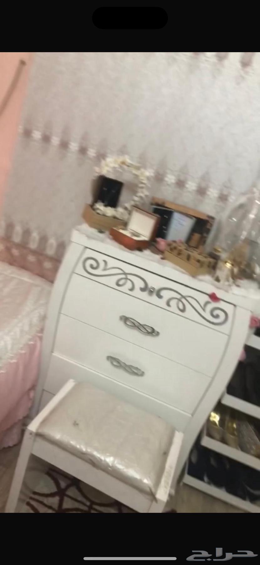 دولاب رفوف نظيف للبيع ينفع64458087919875112