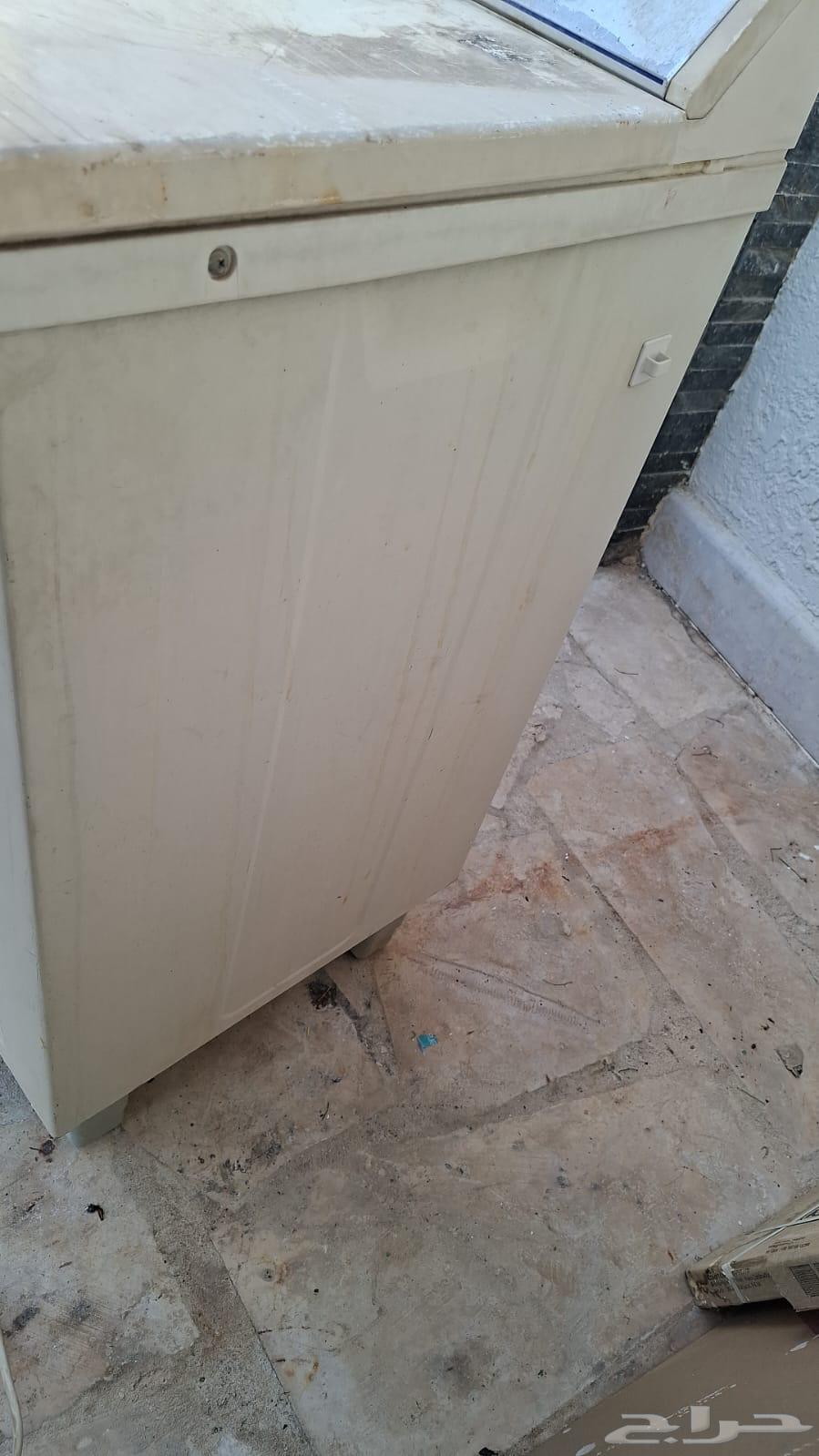 Washing Machine and Freezer 11064493286593409111