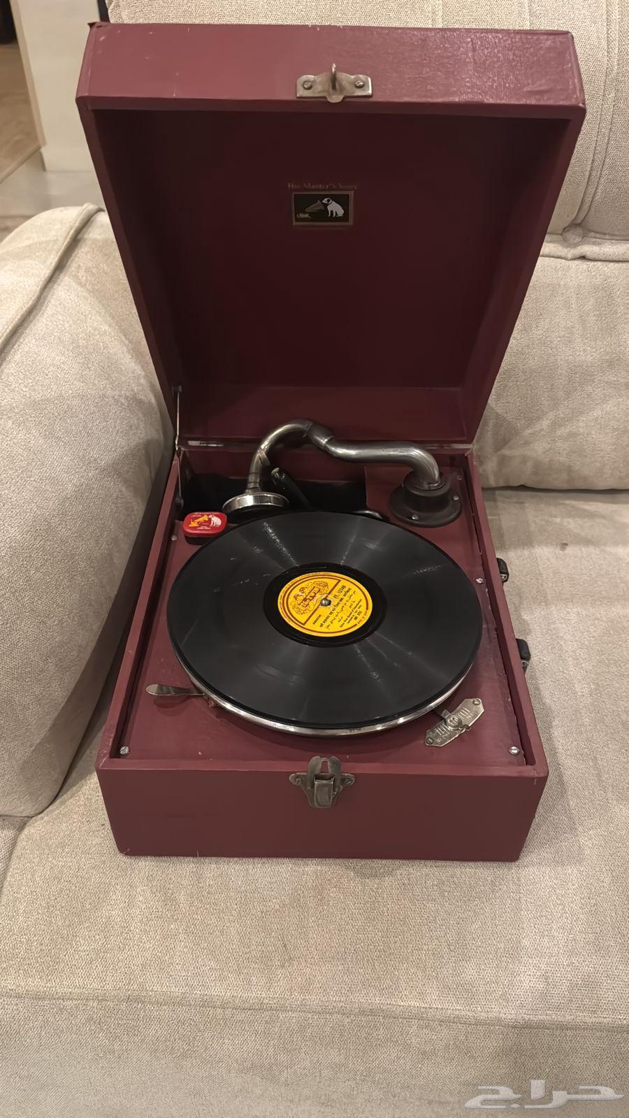 بشتخته قديمه تشتغل بدون بطارية وبدون كهرب64493423719810110