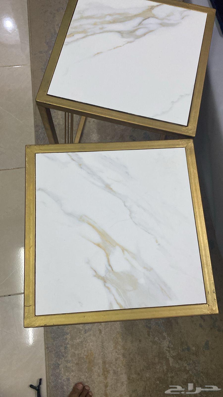 طاولة للبيع64491809527681111