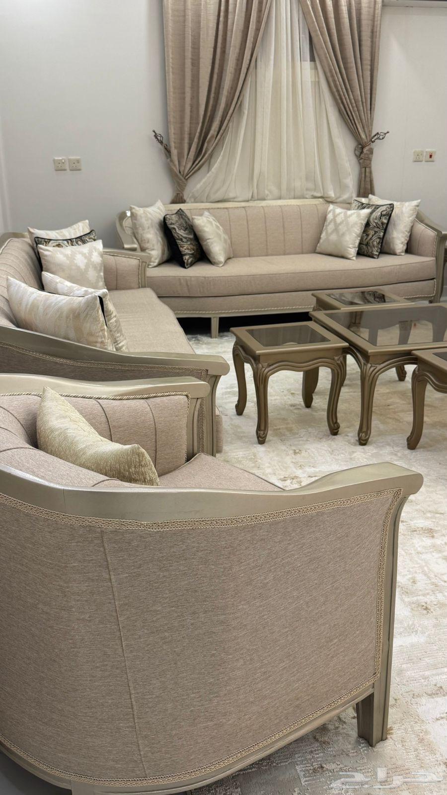 كنب نظيف للبيع من 5 قط ع   تبوك64493879203329112