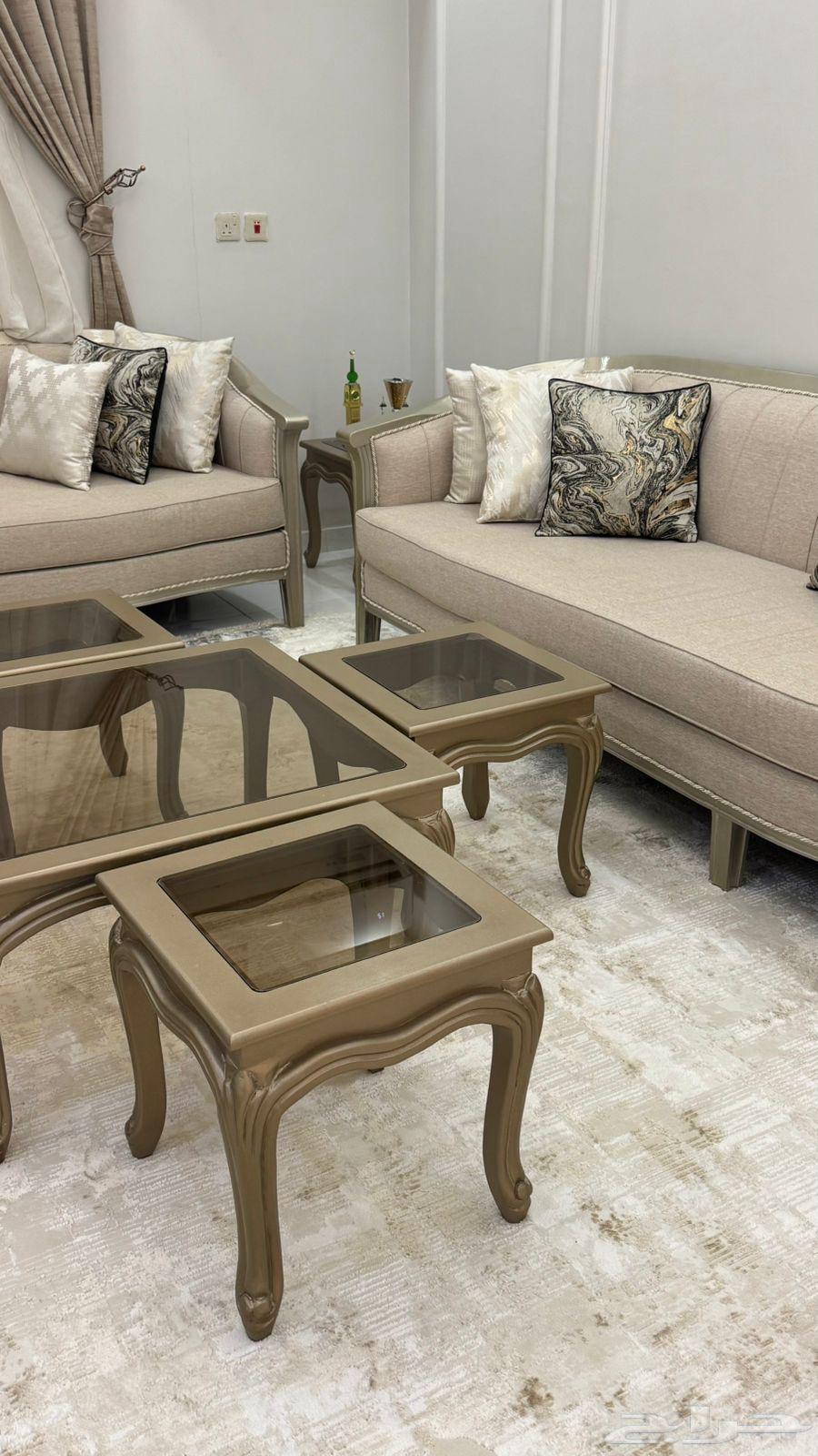 كنب نظيف للبيع من 5 قط ع   تبوك64493879203329111