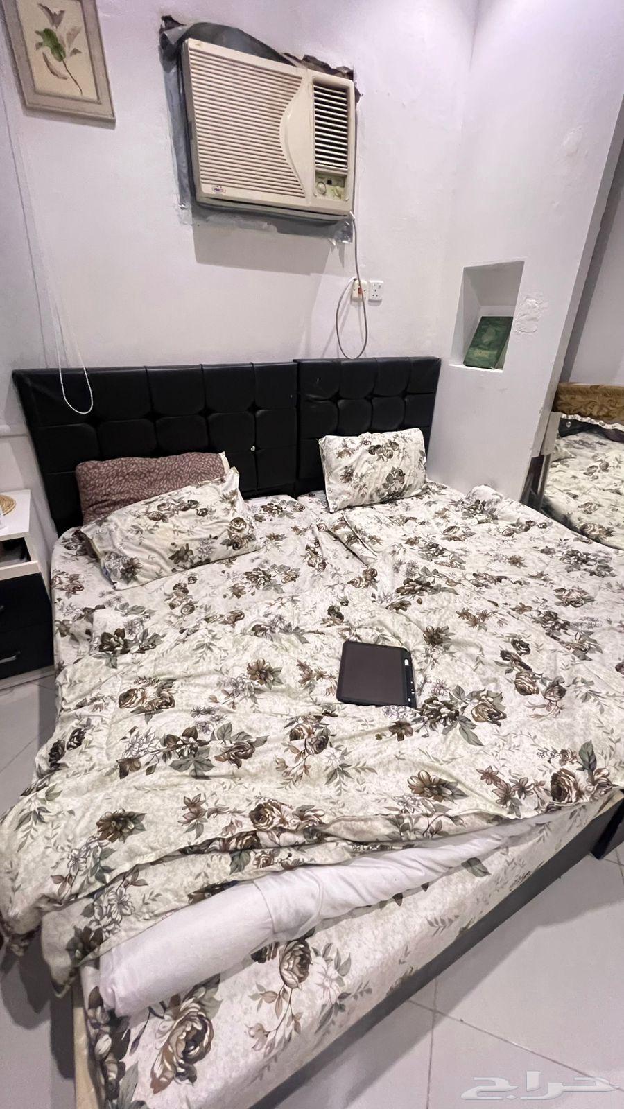 سرير للبيع مستعجل قابل للتفاوض64488616133379112