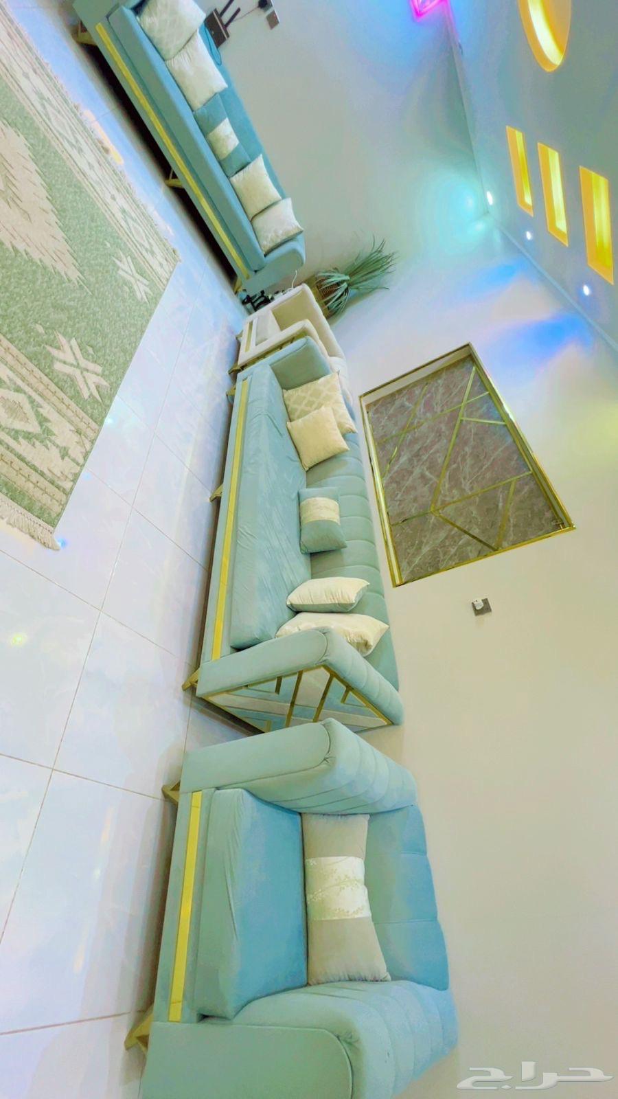 للبيع الكنب كامل شبه جديد64487201260929110