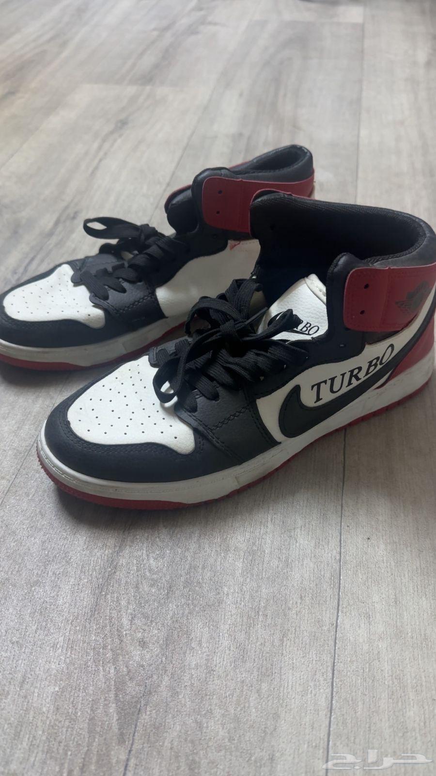 شوز اديداس ونايك مستعمل نظيف ب 5064486620560641111