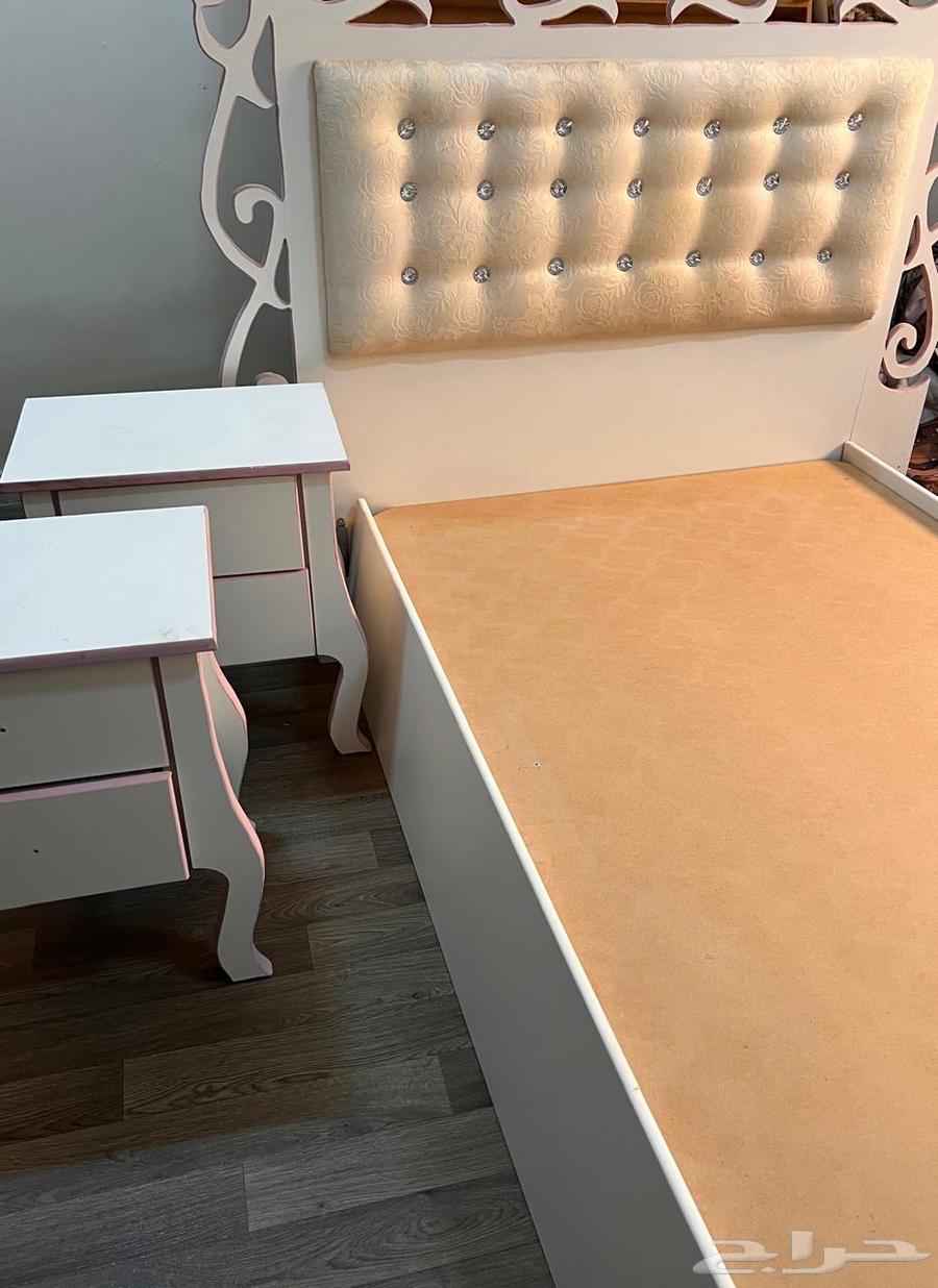 أسرة مستخدمة شبه جديد64494827290241110