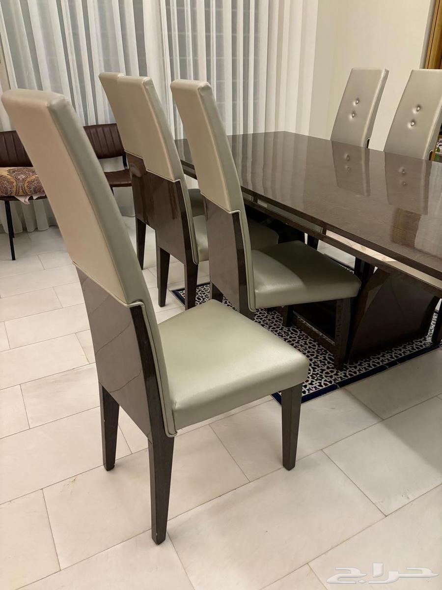 Dining table set with chairs and buffet in excellent condition from Zamani for furniture64494869158530110