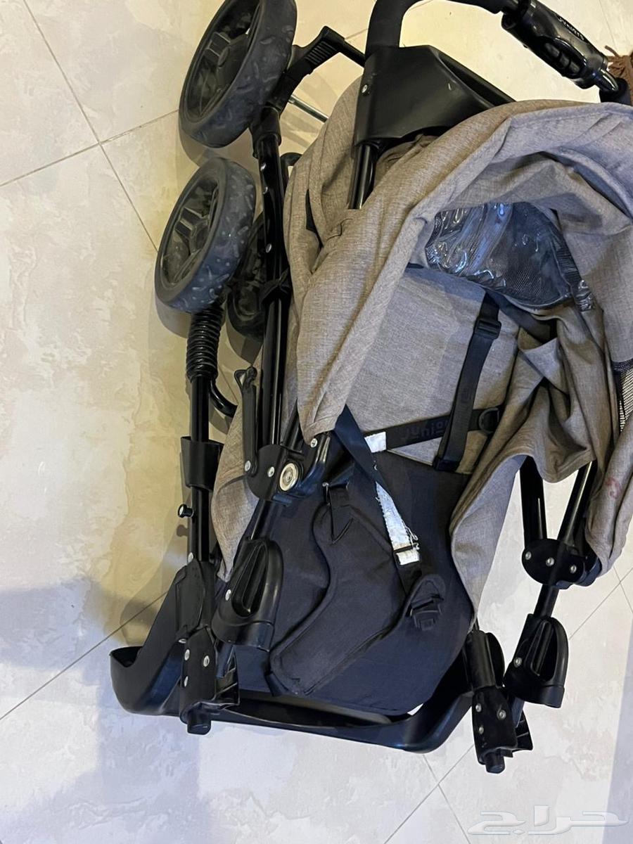 عربة أطفال نظيفة جدا  وسليمة للبيع64506492591875113