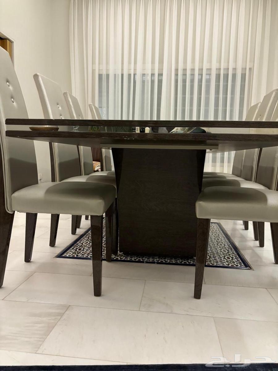 Dining table set with chairs and buffet in excellent condition from Zamani for furniture64494869158530114