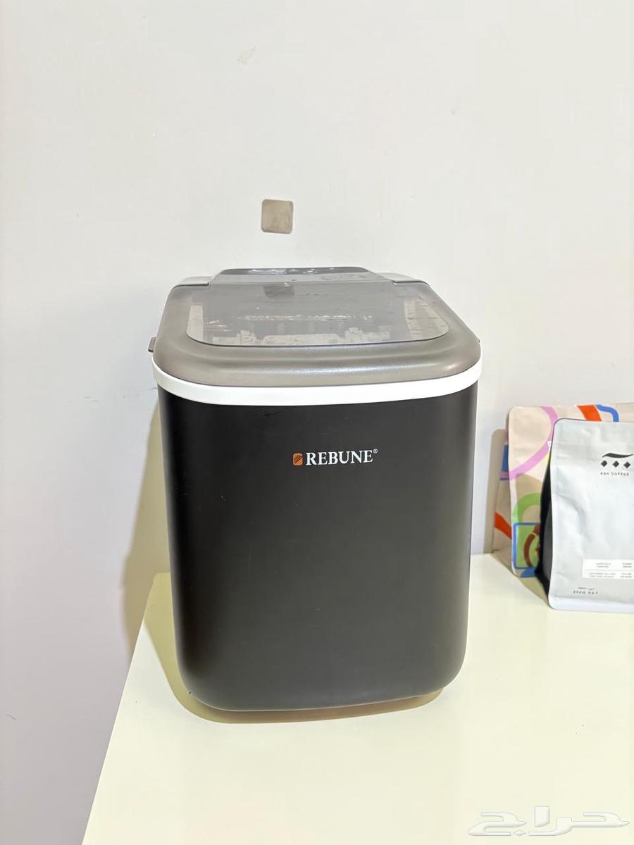 Slightly used ice machine64490440787074110