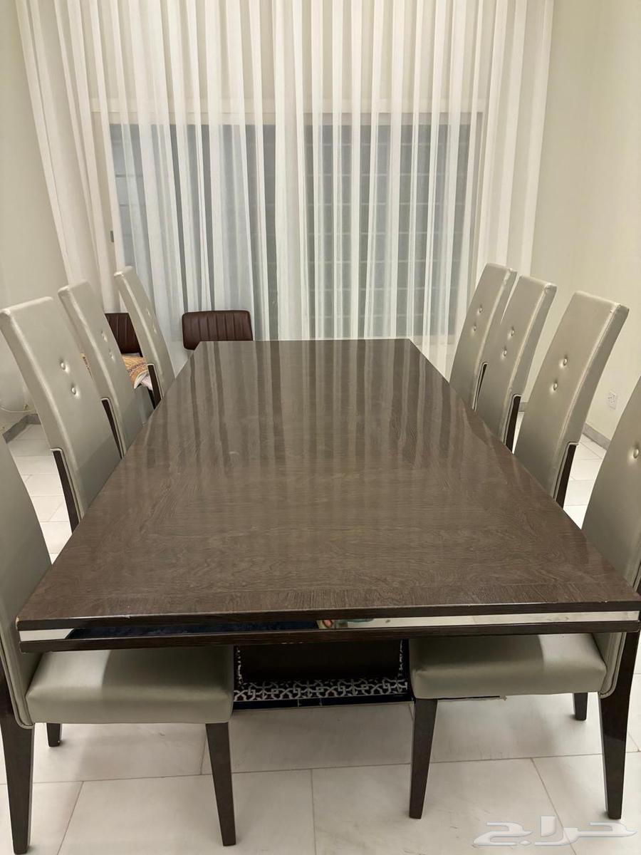 Dining table set with chairs and buffet in excellent condition from Zamani for furniture64494869158530112