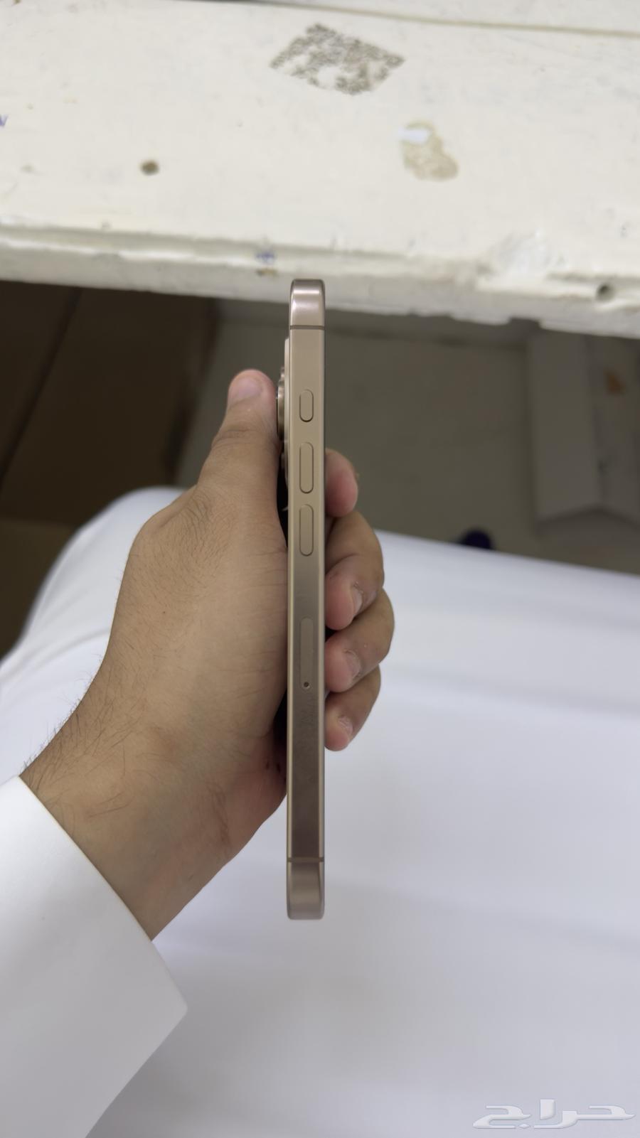ايفون 16 برو تيتانيوم صحراوي 256قيقا64498242997121113