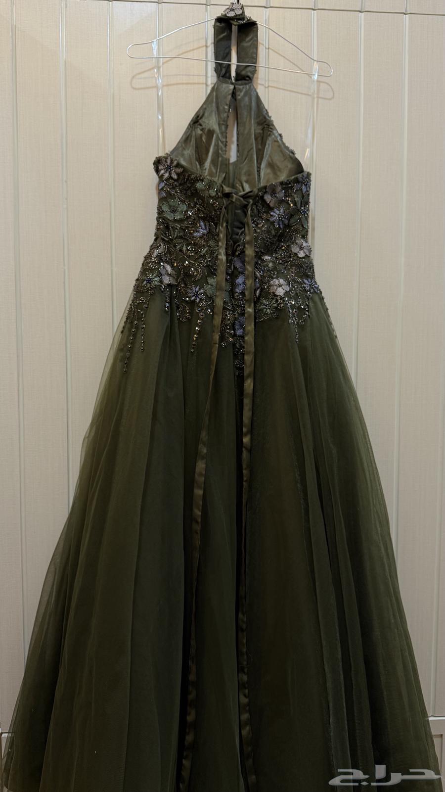 Dress used for 8 hours, size small, price negotiable64501874143747111