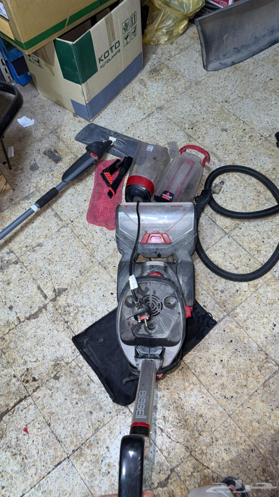 The machine is very clean and comes with all its accessories64499353668867110