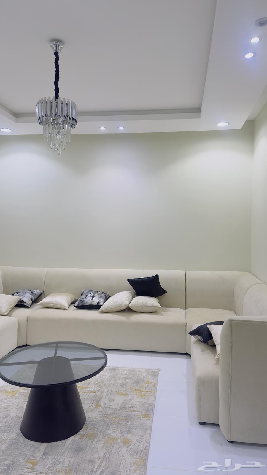 كنب جديد حرف U شبه جديد استخدام نظيف جدا64495543068547114