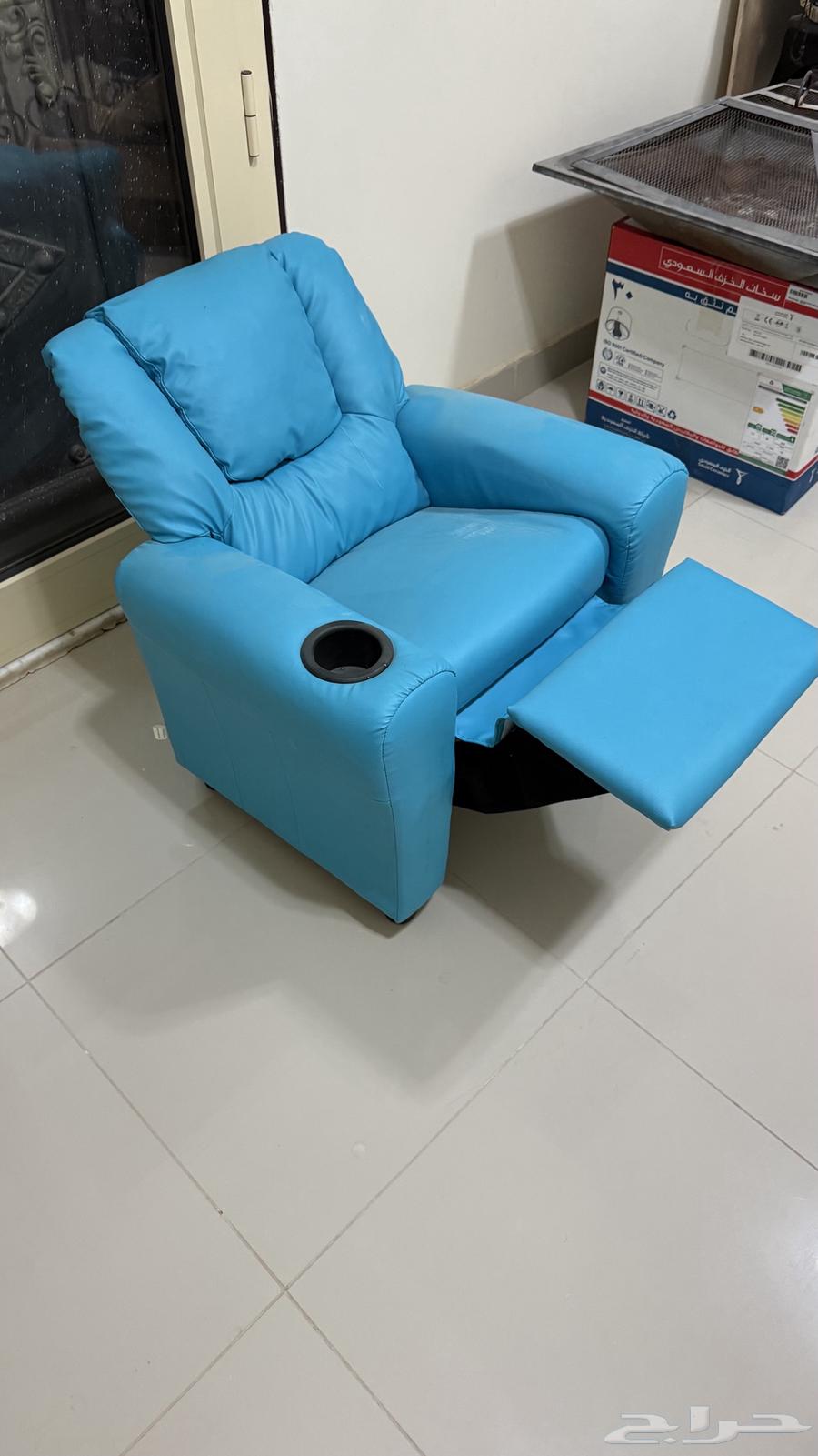New children's chair, never used, with invoice for confirmation64500685819905111