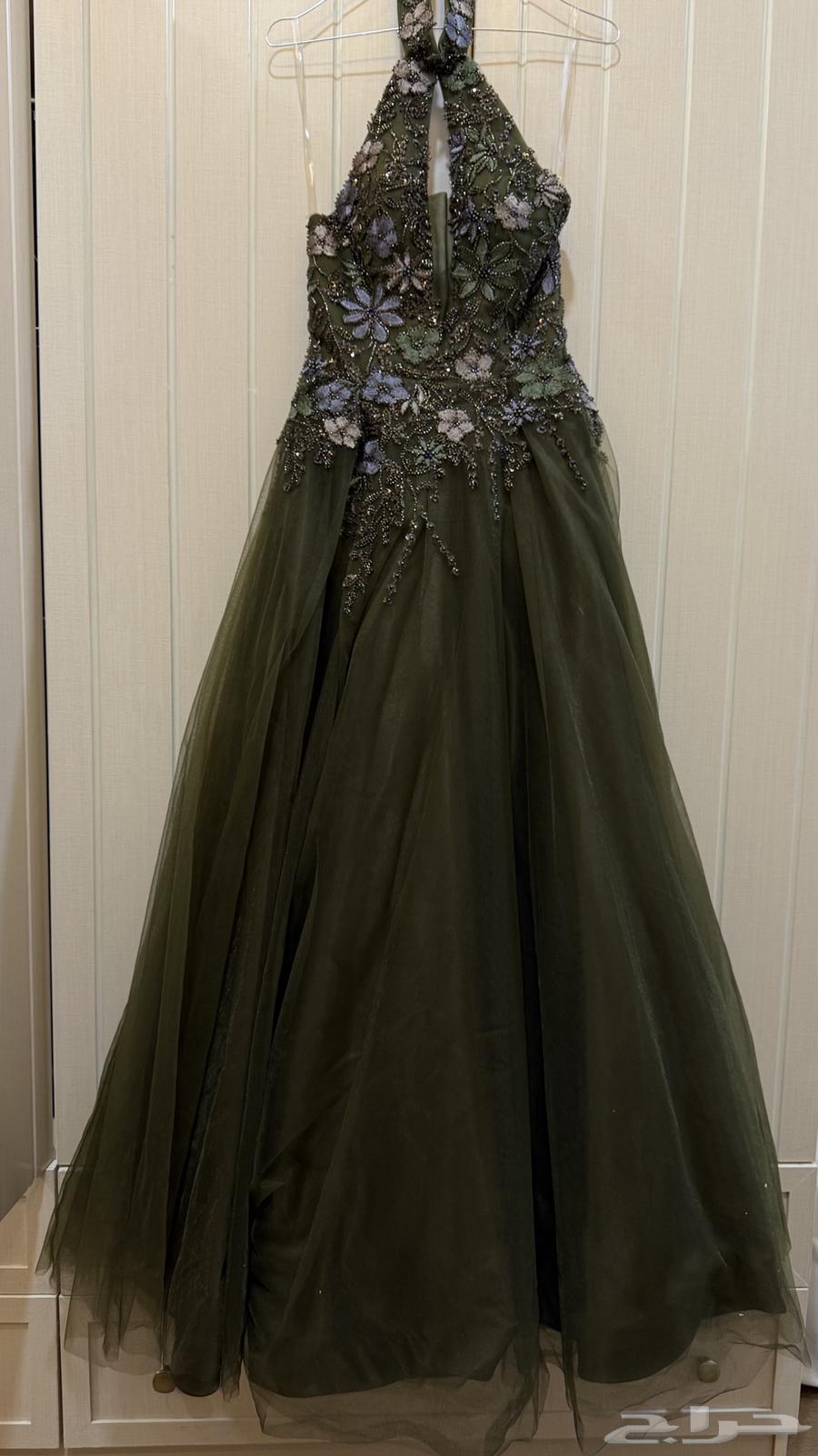 Dress used for 8 hours, size small, price negotiable64501874143747110