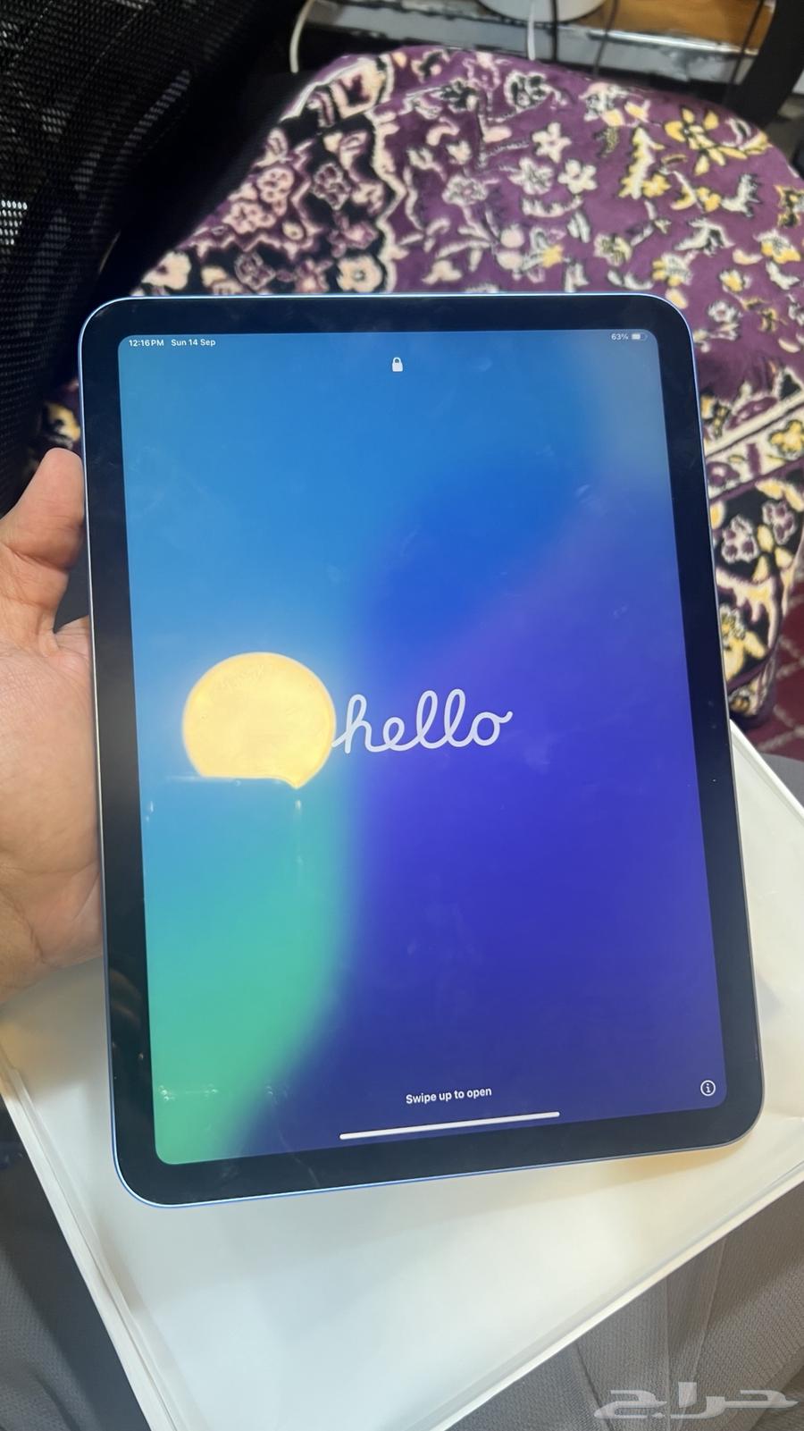 10th generation iPad - 64GB - Blue, clean like new64502377823617110