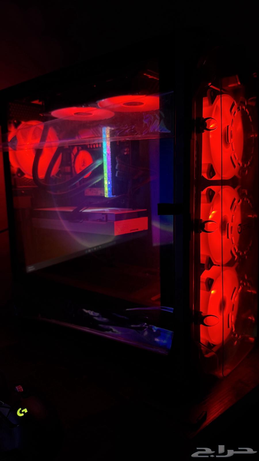 للبيع بي سي قيمنق متكامل مع شاشتين واكسسوارات64500602582530111