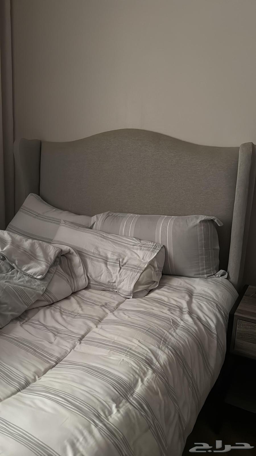 Clean furniture for sale at a very low price due to lack of need64496105229827114