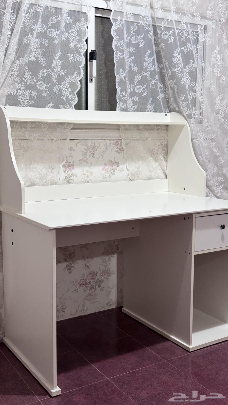 مكتب أبيض  اثاث ايكيا64498062638594110