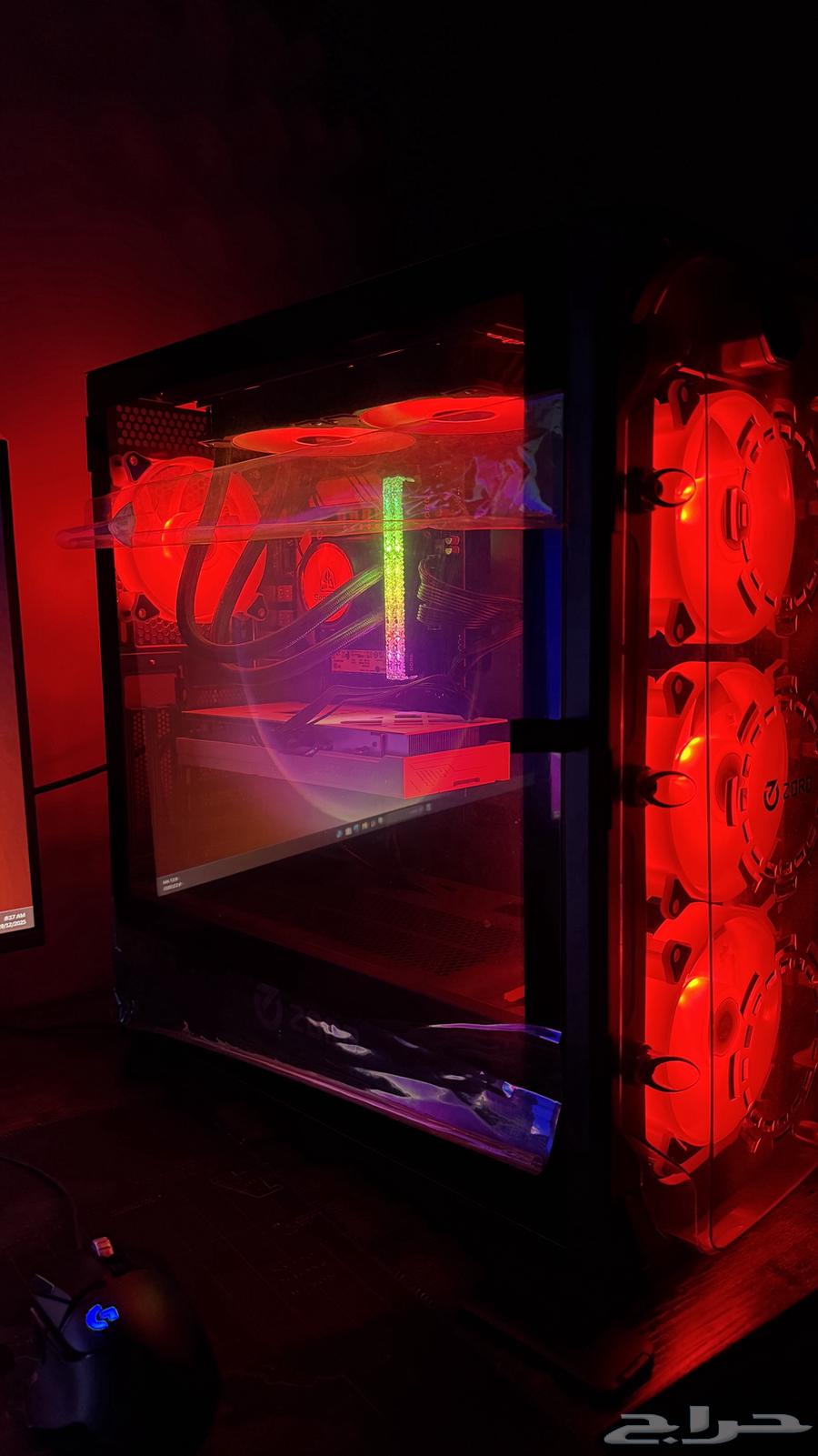 للبيع بي سي قيمنق متكامل مع شاشتين واكسسوارات64500602582530110