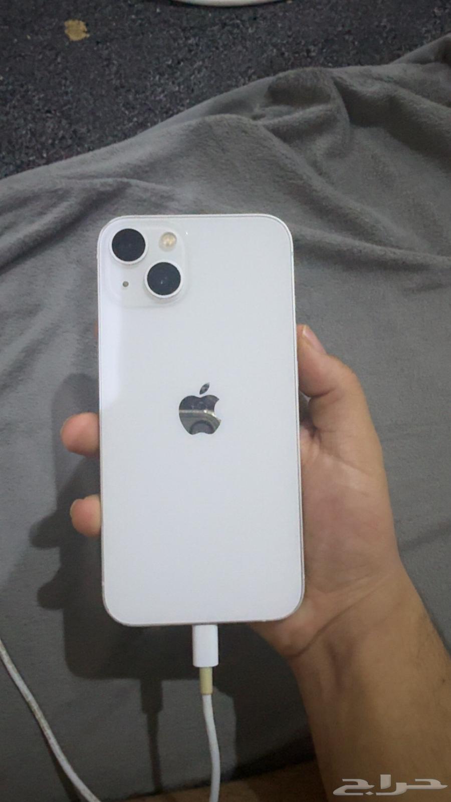 ايفون 13 ابيض64499689462402110