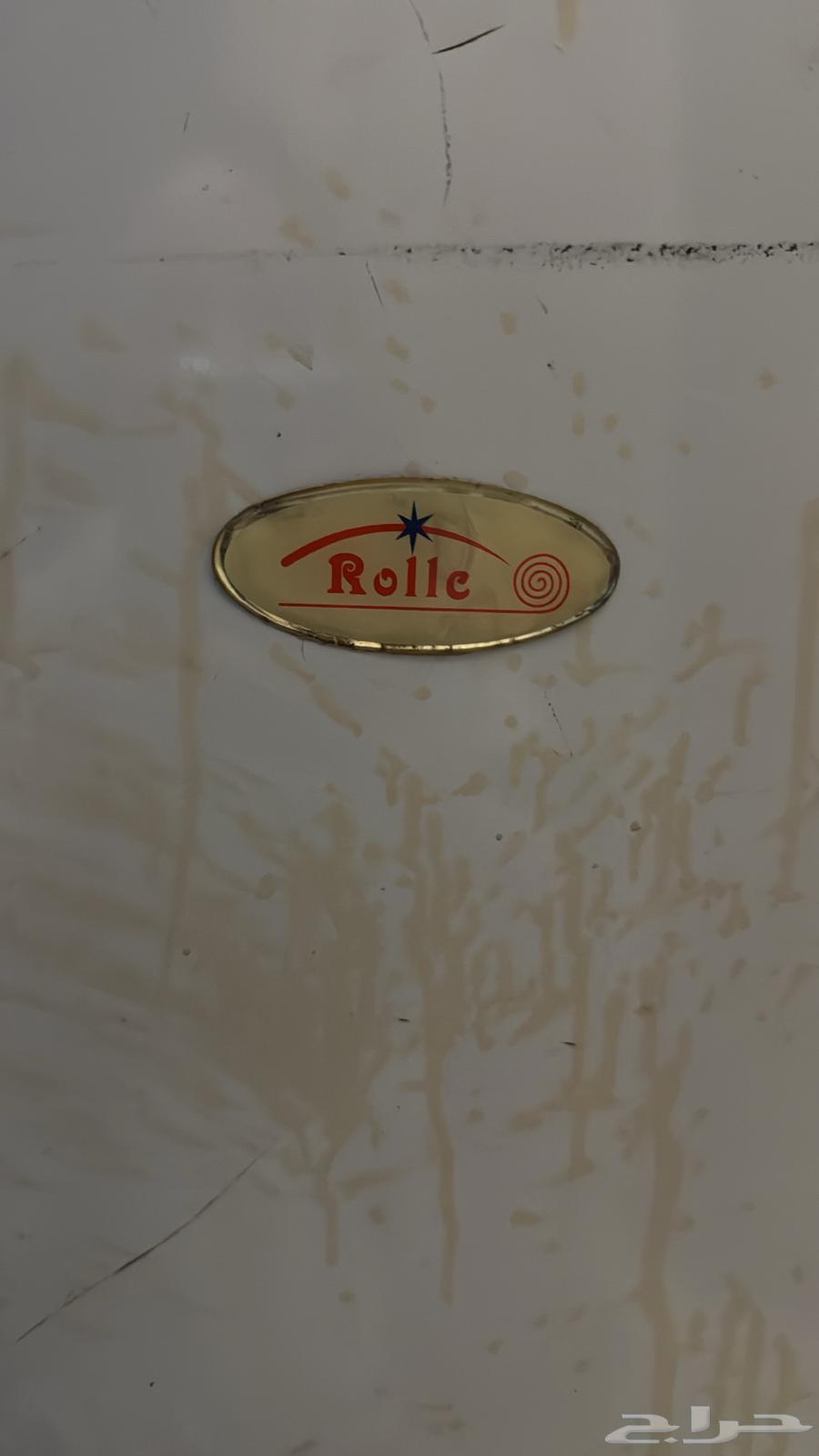 أغراض للبيع براد صغير و خزانة بابين64501063318915111