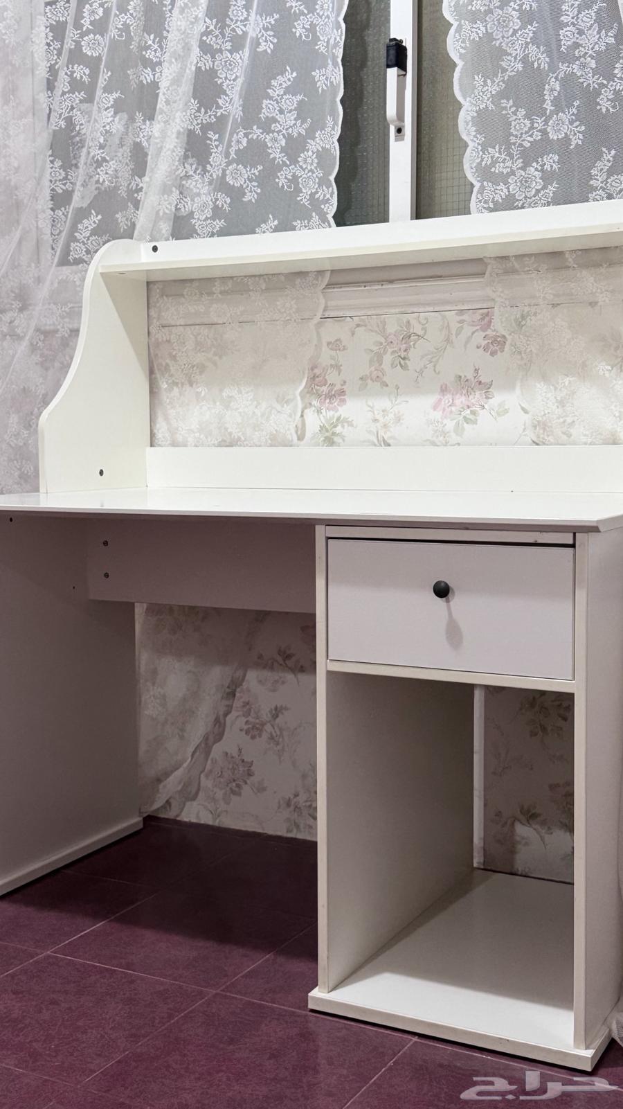 مكتب أبيض  اثاث ايكيا64498062638594111