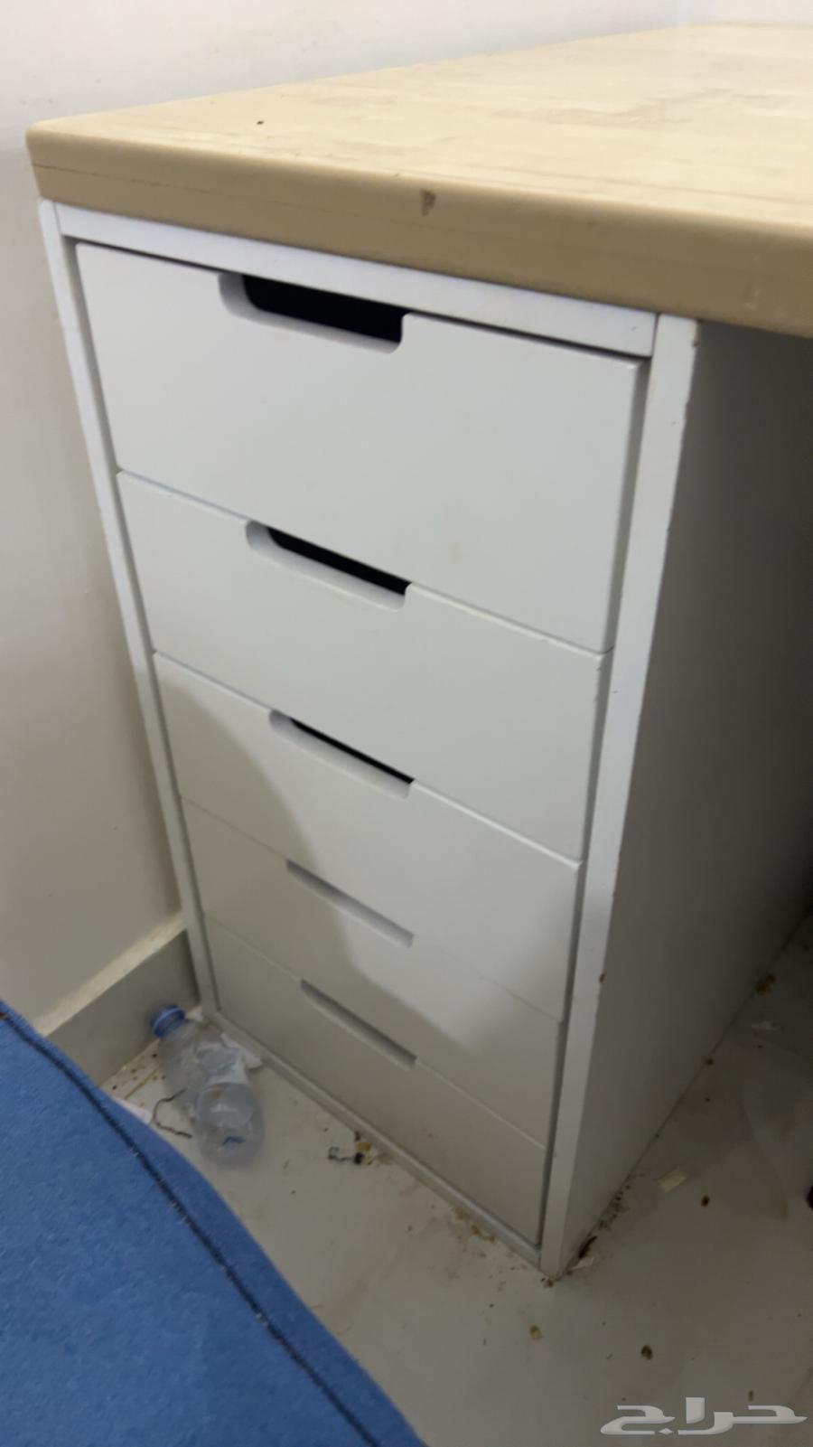 Wooden table for sale, strong, gym, heavy work, can withstand weights64497979412610111