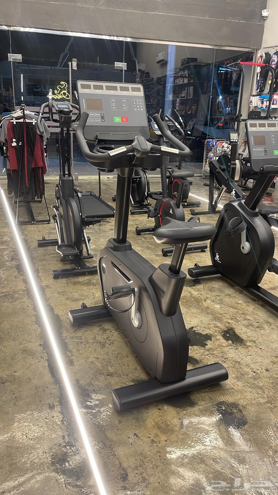 القطيف مقابل سوق الخميس64501967071105110