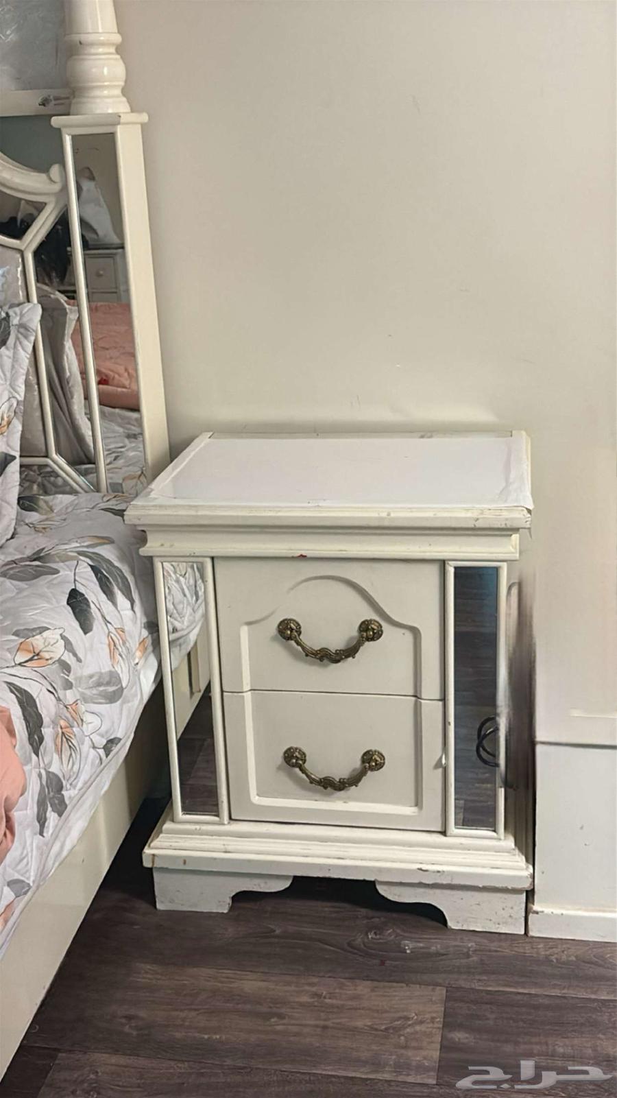 Couple's room for 800, please serious buyers only64497290126850112