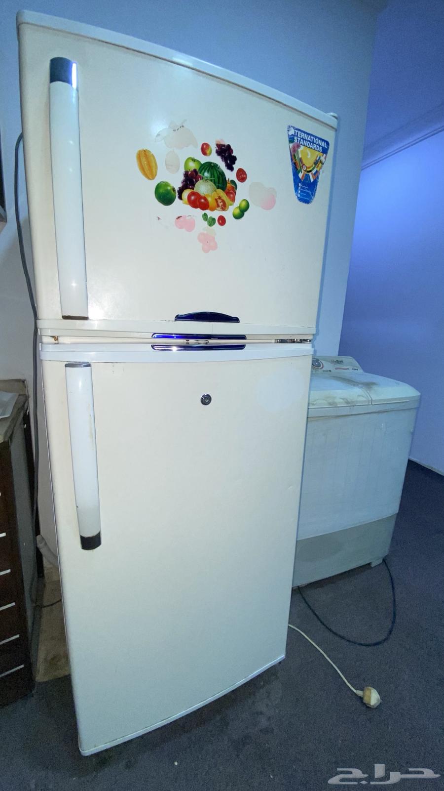 ثلاجة كبيره للبيع64501952312067114