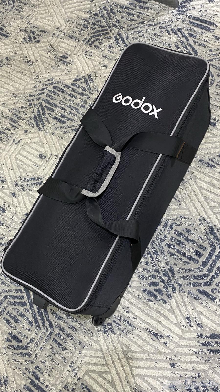 اضاءات تصوير قودكس - Godox  . جديدة وبحالتها الاصلية64499772989954110