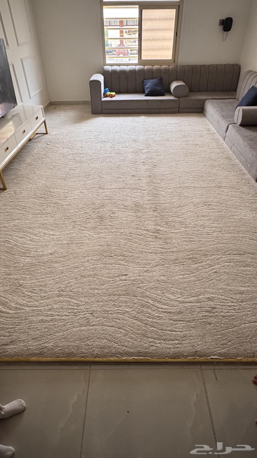 كنب و فرشه للبيع64499021471235112