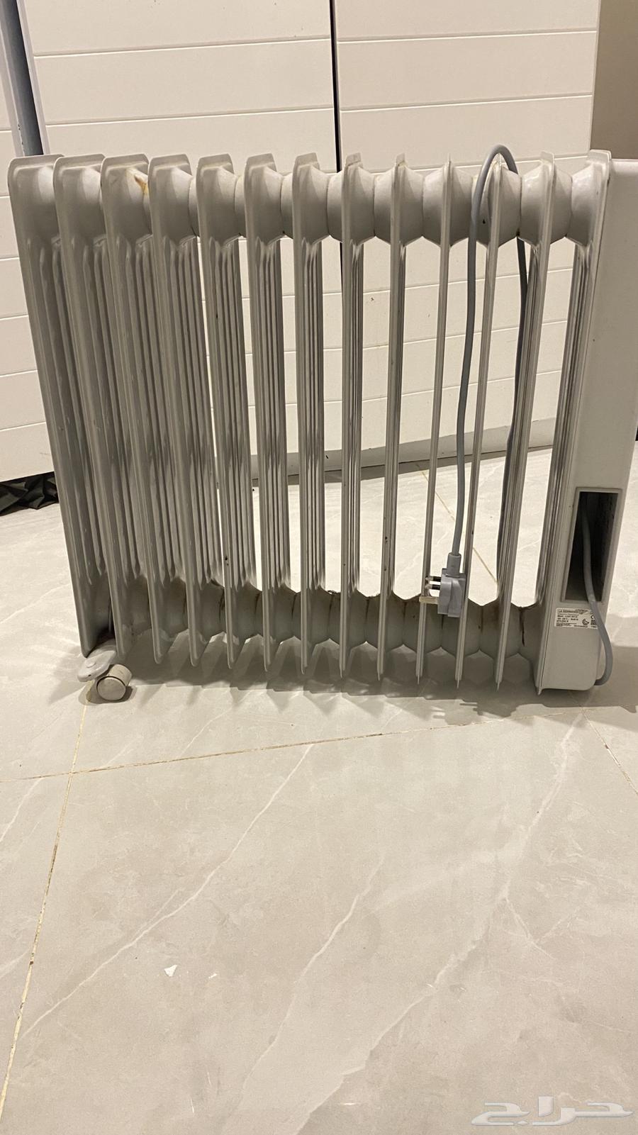 New oil heater, selling due to no need after just changing the wire64501539534722111